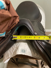 Load image into Gallery viewer, 18” Voltaire Lexington  Jump Saddle Monoflap