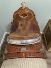 Load image into Gallery viewer, 16” Broken Horn Western Pleasure Saddle