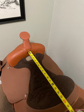 Load image into Gallery viewer, 15” Brown Lamicell Synthetic Western Saddle