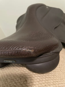 16.5” Dover Pro Ride Synthetic Jump Saddle