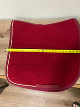 Load image into Gallery viewer, Red Velvet Sommer Dressage  Pad