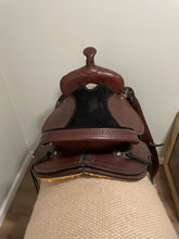 Load image into Gallery viewer, 16” Dakota Western/ Endurance Saddle