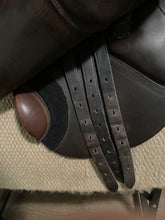 Load image into Gallery viewer, 17.5” Custom Jump Saddle