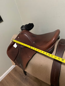 17.5” Custom Jump Saddle