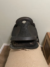 Load image into Gallery viewer, 16” Dark Brown Synthetic Endurance Saddle