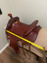 Load image into Gallery viewer, 16” Diamond M Western Saddle
