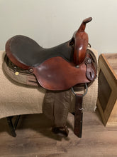 Load image into Gallery viewer, 16” Fabtron Hybrid Western Saddle