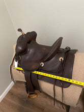 Load image into Gallery viewer, 14” Bear Trap Western Saddle