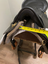 Load image into Gallery viewer, 18.5” Tucker Endurance Saddle