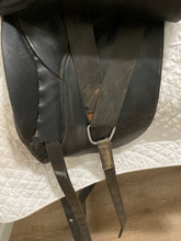 Load image into Gallery viewer, 17” Hippostar Dressage Saddle