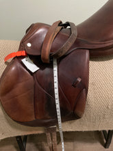 Load image into Gallery viewer, 17” Toulouse Monoflap Jump Saddle