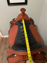 Load image into Gallery viewer, 17” Tucker Western Saddle