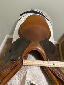 17.5” Devoucoux 3 AA Flap Jump Saddle