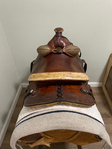 13.5” Fallis Round Skirt Western Saddle