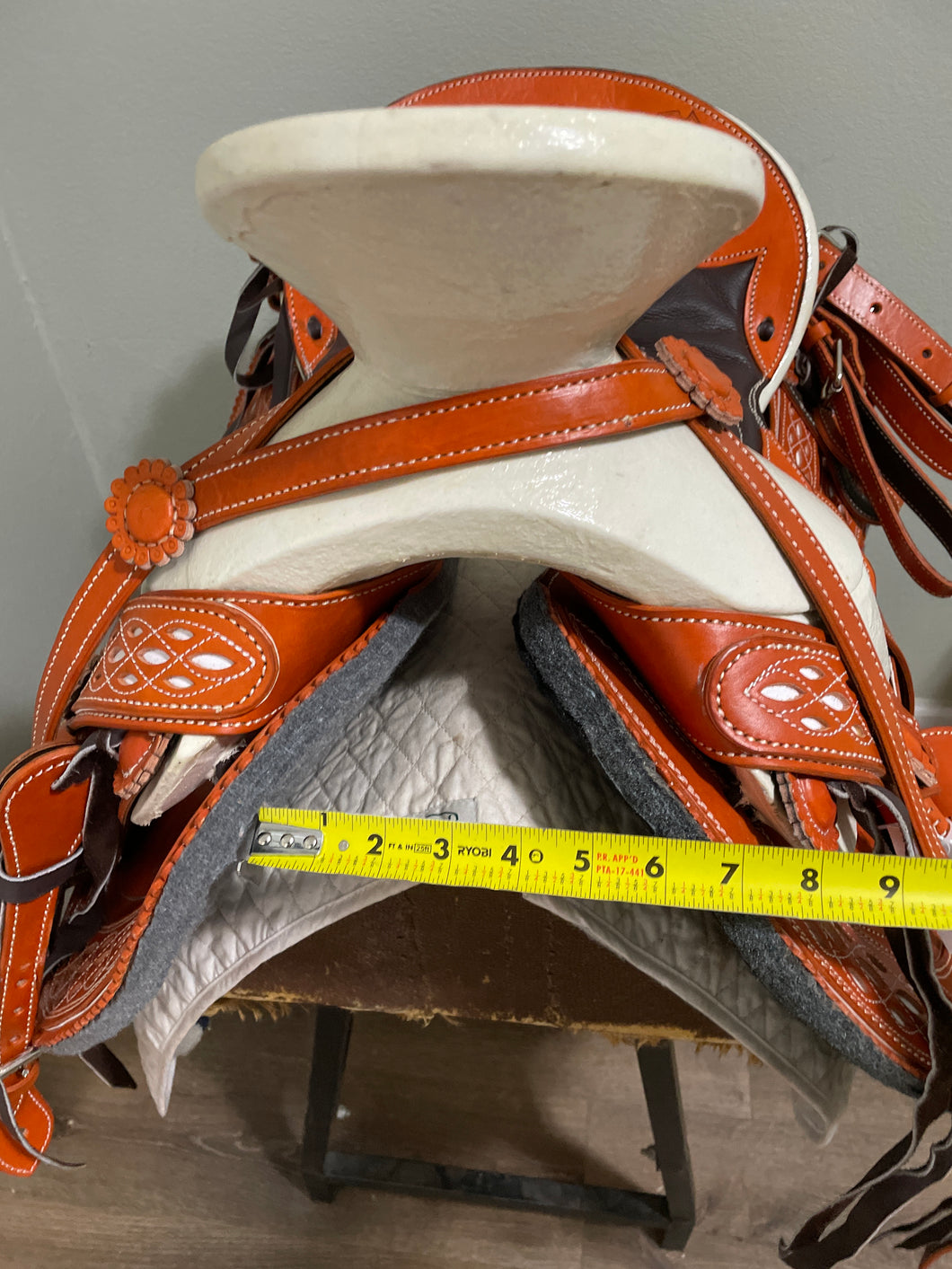 15” Spanish Parade Saddle