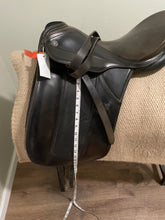 Load image into Gallery viewer, 17” Kieffer  Dressage Saddle