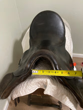 Load image into Gallery viewer, 17.5” M. Krhane Dressage Saddle