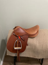 Load image into Gallery viewer, 17” Barnsby AP English  Saddle