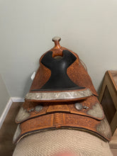 Load image into Gallery viewer, 15.5” Dale Chavez Pleasure Western Saddle