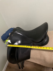 18” JRD Dressage Saddle