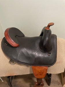 16” Treeless Western Saddle