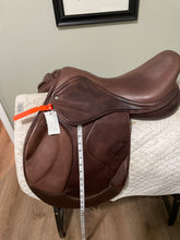 Load image into Gallery viewer, 18” Inch Phoenix Synthetic Jump Saddle