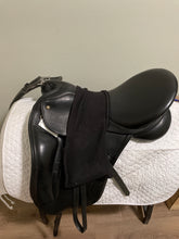 Load image into Gallery viewer, 19&quot; Superior Saddlery Dressage Saddle